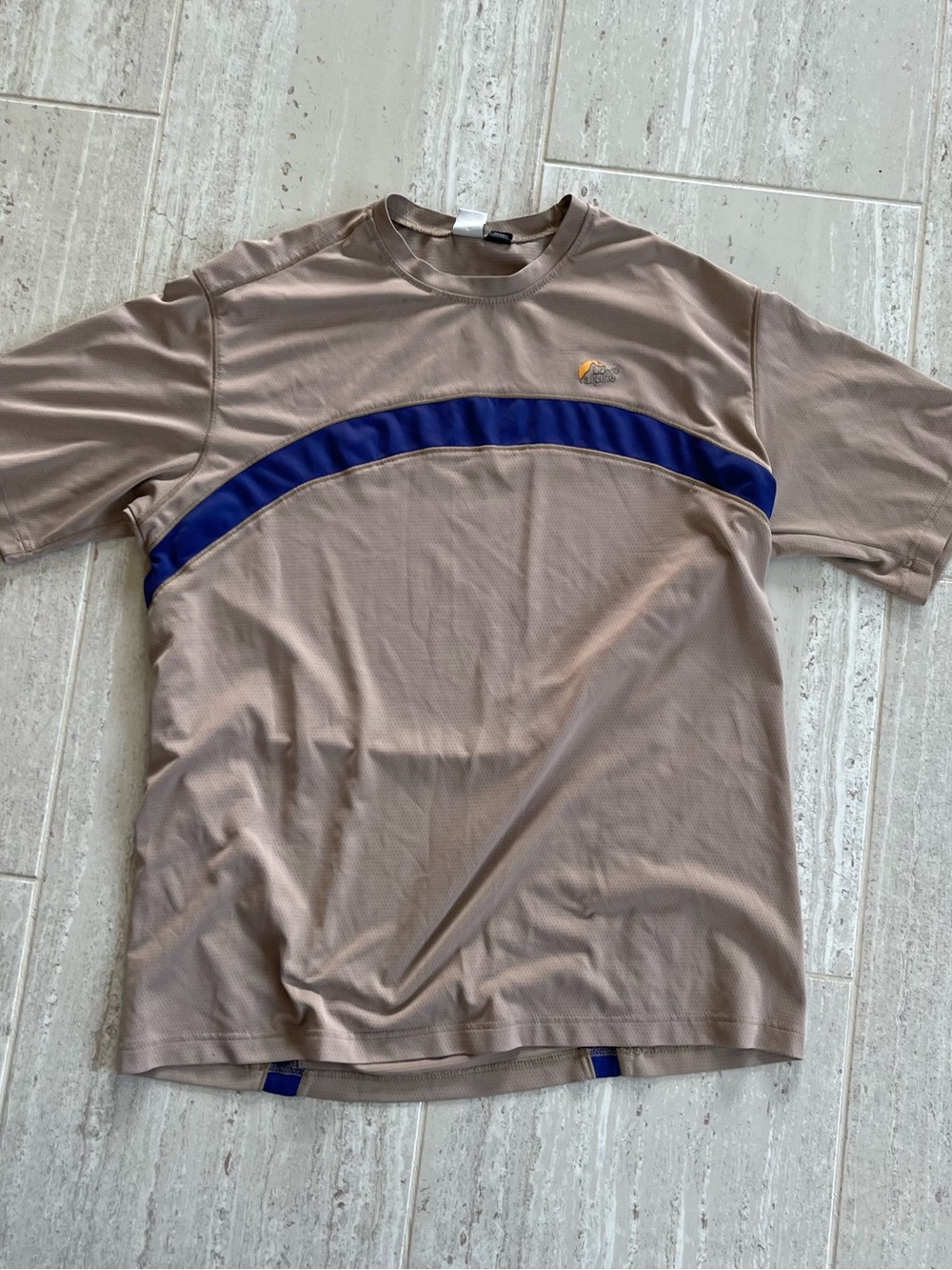 Men's Short-Sleeve Athletic Tee in Taupe with Blue Accent